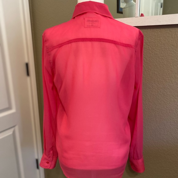 Aeropostale Sheer Pink Blouse Size Medium - Picture 7 of 9